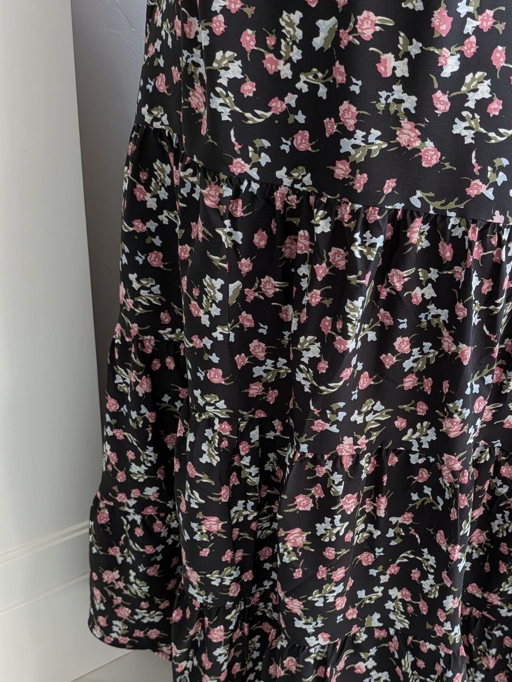 Floral High-Low Tiered Skirt in Black with Pink Flowers - Picture 4 of 7